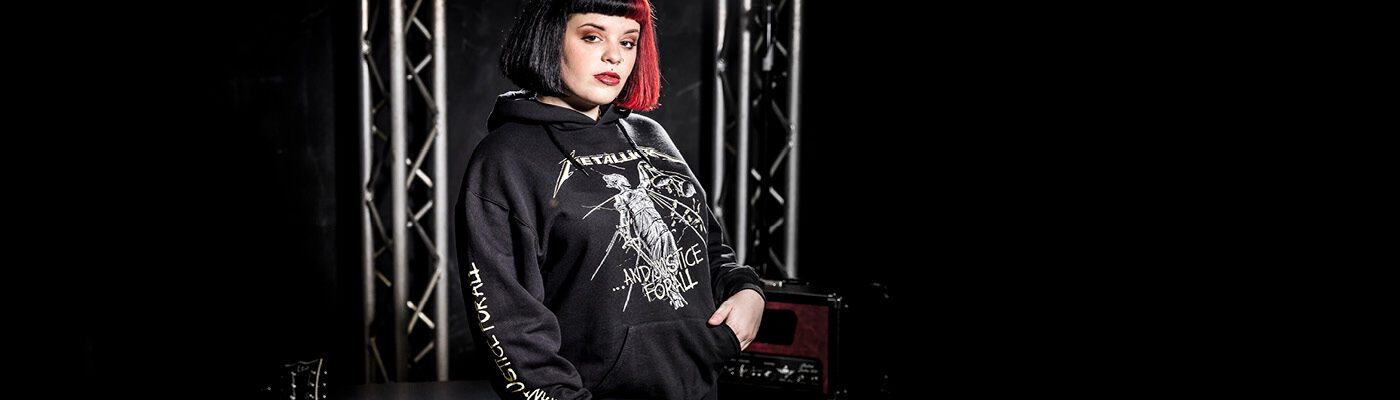 Luvtröjor till vrakpris! / Prissänkta luvtröjor – så långt lagret räcker. / Passa på!