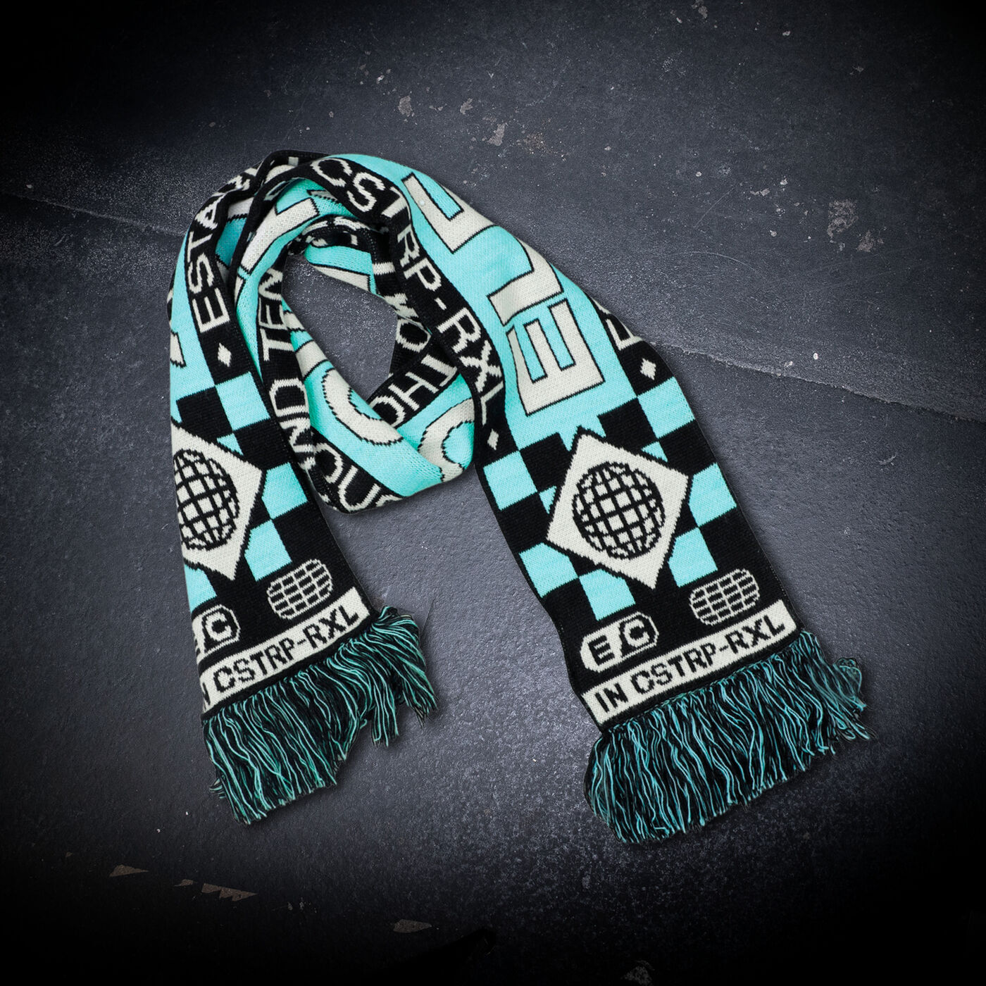 Fotbollsscarf / Upptäck mer!