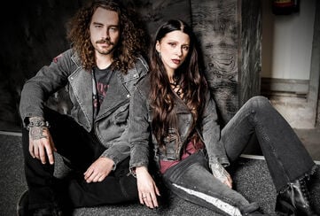 Rock Rebel by EMP / Shoppa loss nu!