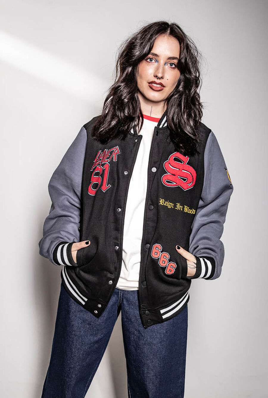Outfit Collegejacke Slayer